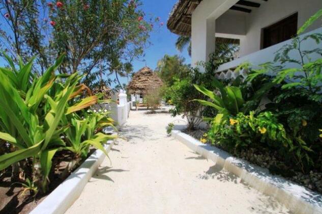 Red Monkey Beach Lodge - Photo5