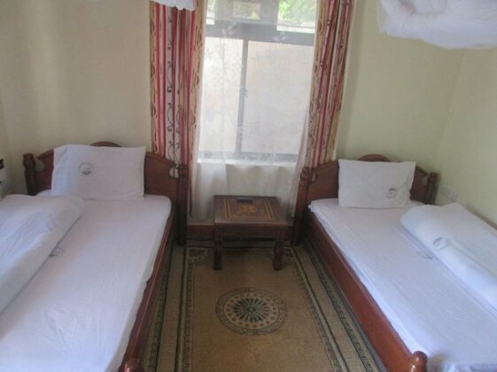 Twiga Lodge and Campsite - Photo4