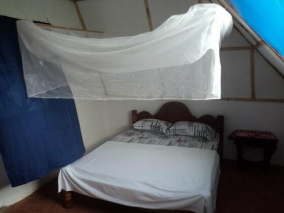 Baby Bush Lodge - Photo5