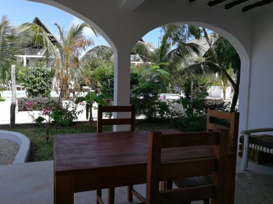 Breeze Residence - Photo3
