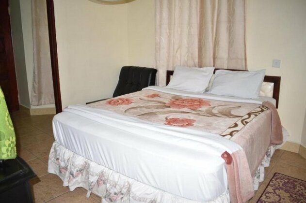 Rainbow Executive Lodge - Photo2