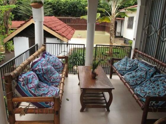 Amans Hotel - Photo2