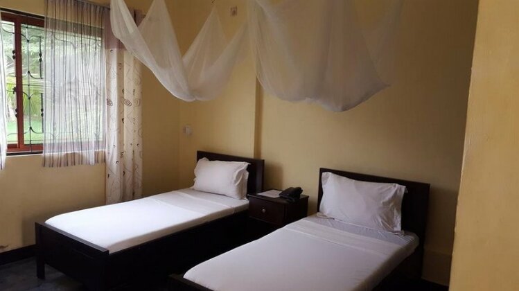 Basecha Garden Lodge - Photo3