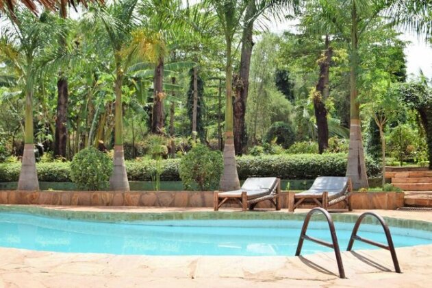 Chanya Lodge - Photo3