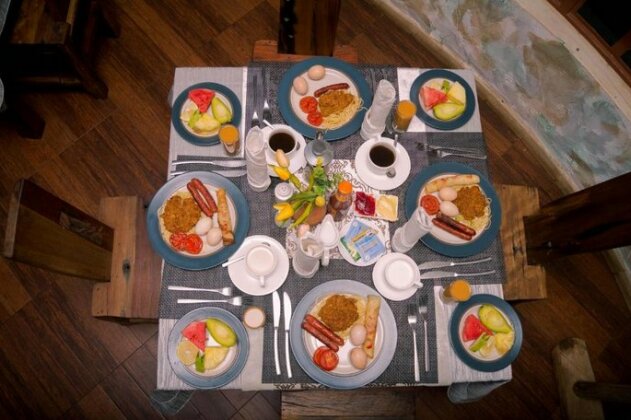 Lindrin Lodge - Photo2