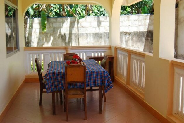 Shimbwe Meadows Guest House - Photo5