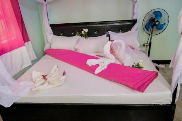 The Comfy Stay Hotel - Photo3