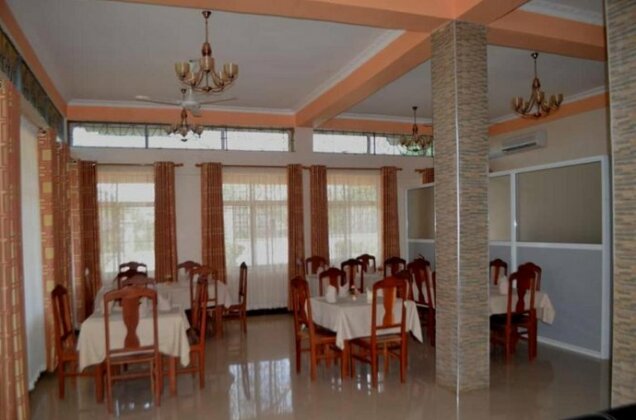 Cashewnut Hotel - Photo2