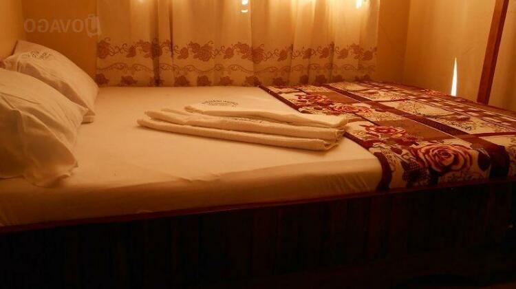 Elly's Motel - Photo5