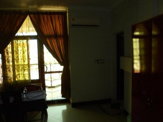 G J Hotel and Tours - Photo2