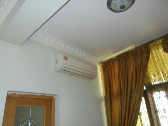 G J Hotel and Tours - Photo3