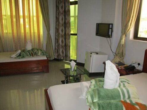 J A Hotel - Photo3