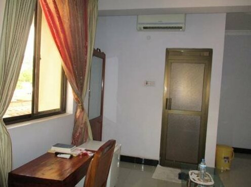 J A Hotel - Photo5