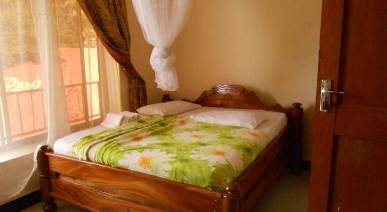 Ndyamu Hotel - Photo5