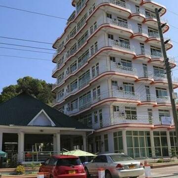 New Holmand Hotel