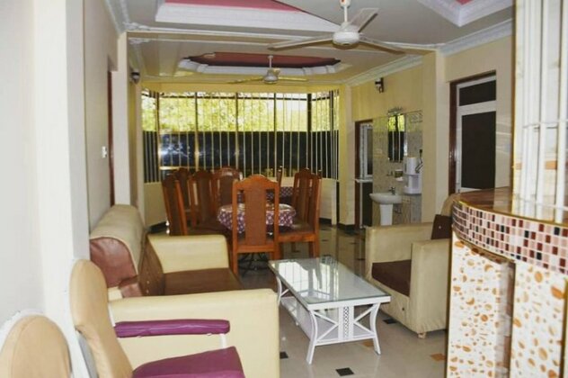 Peli Hotel - Photo4