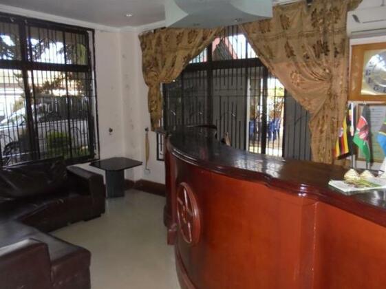Starmax Hotel and Tours - Photo3