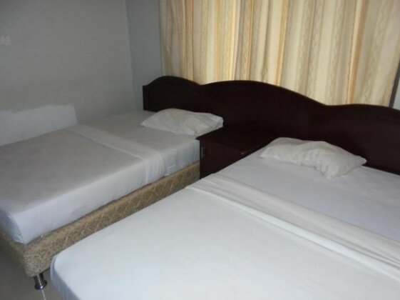 Starmax Hotel and Tours - Photo4