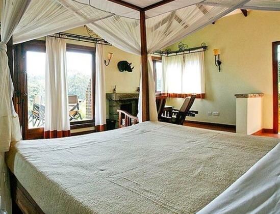 Endoro Lodge - Photo3