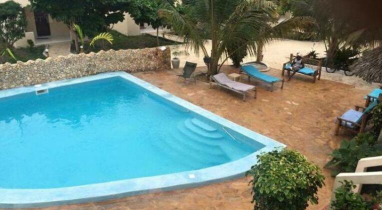 G Oasis Hotel - Photo4