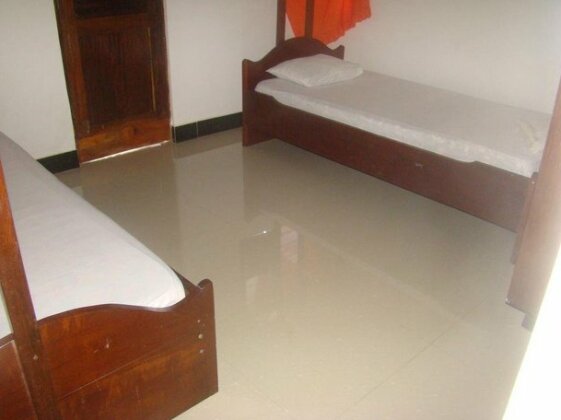 H & H Beach Bungalows - Photo4