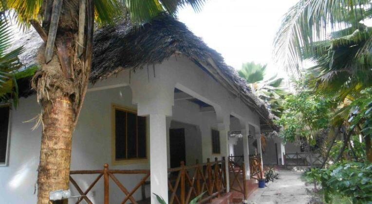 Romantic Bungalows - Photo4