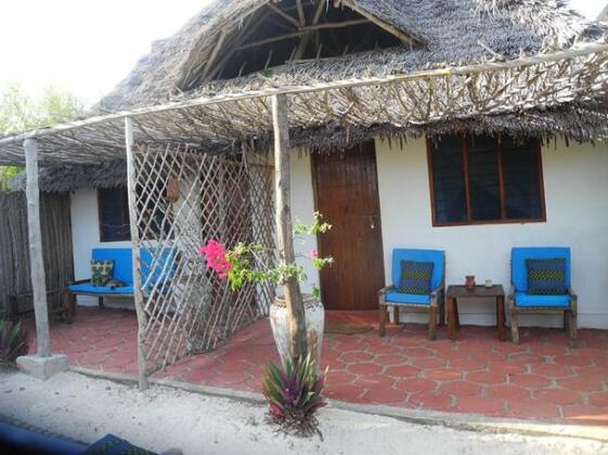 Sazani Beach Hotel - Photo2