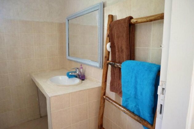 Ebb and Flow Apartments - Photo5