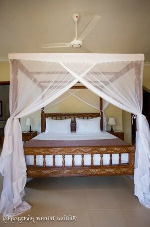 Khulala Ocean Blue Bungalows - Photo3