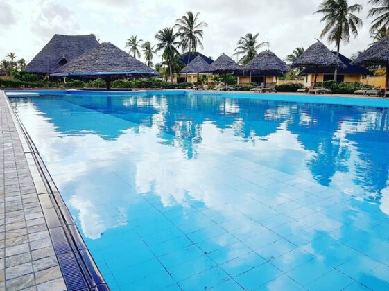 Khulala Ocean Blue Bungalows - Photo5