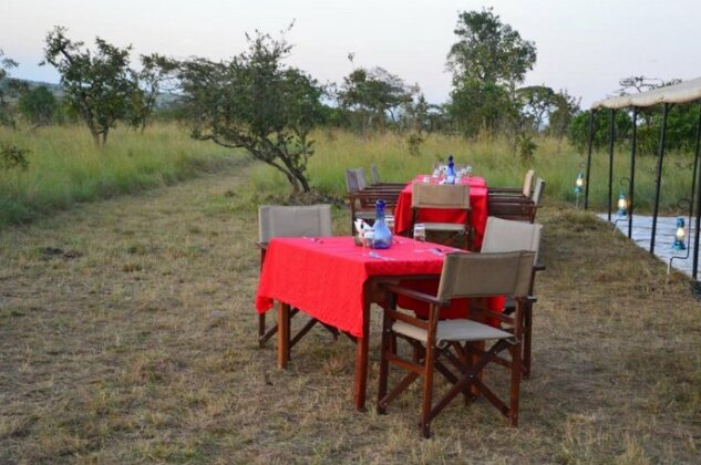 Gnu Ndutu Camp - Photo5