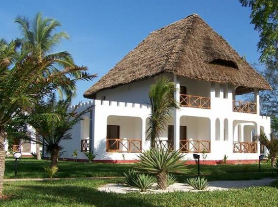Uroa Bay Beach Resort - Photo2
