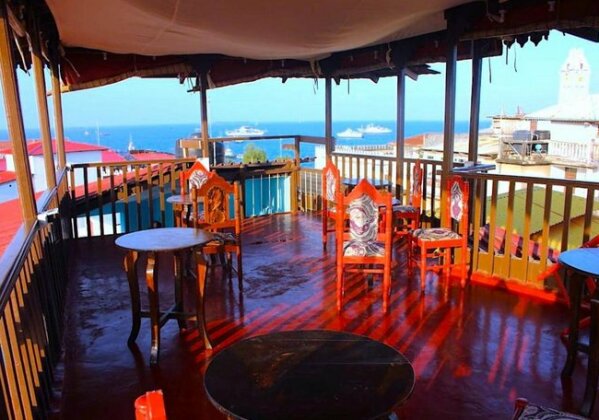 Bottoms Up Hostel - Photo2