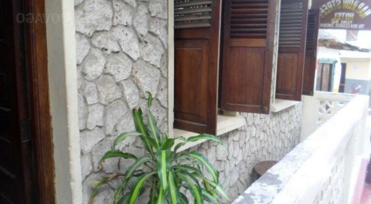 Narrow Street Hotel - Photo2