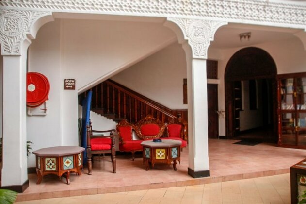 Tausi Palace Hotel - Photo3