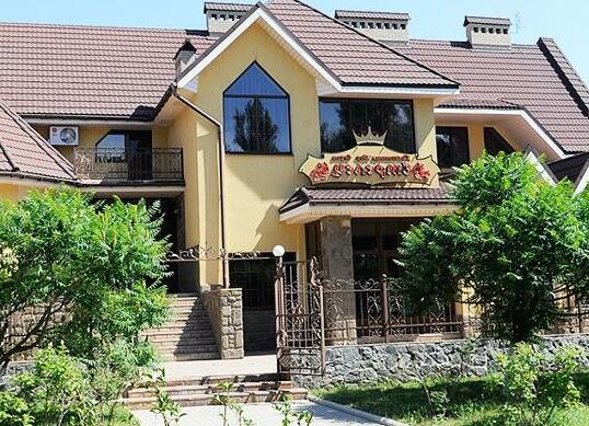 Strelets Hotel