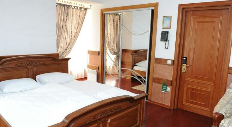 Hotel Perlyna Karpat - Photo3