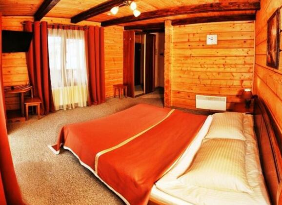 Hotel Plus Bukovel - Photo4