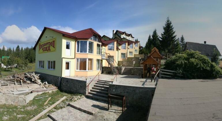  Photo 2