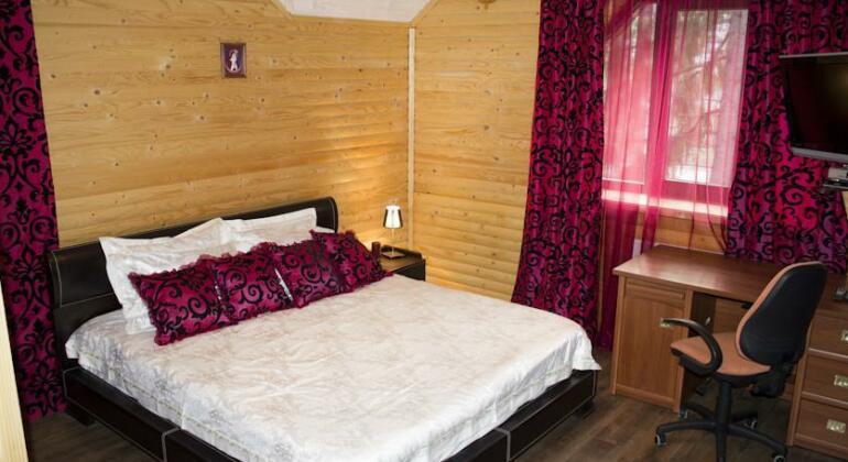 Shveytsarskiy Dvir - Photo5