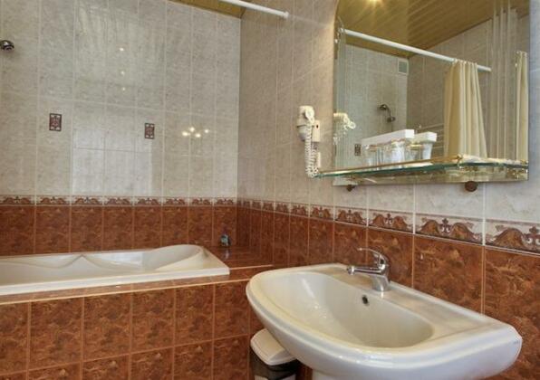 Dnepr Hotel Cherkasy - Photo3
