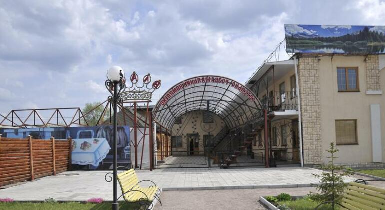 Hotel and Entertaiment Complex Vlada
