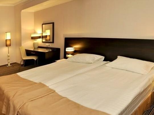 Optima Cherkasy Hotel - Photo4