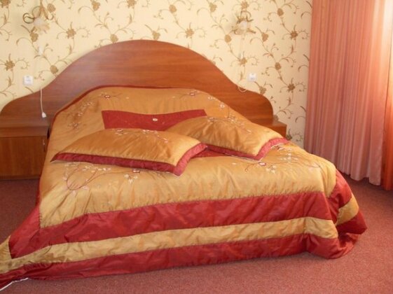 Hotel Nizhyn - Photo4