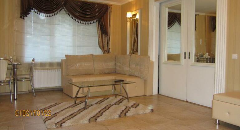 Chernigov City Centre Apartments - Photo5