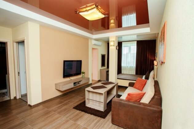 V Tsentre Apartments Chernihiv - Photo2