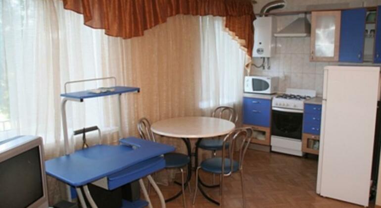 Apartment in Red - Photo5