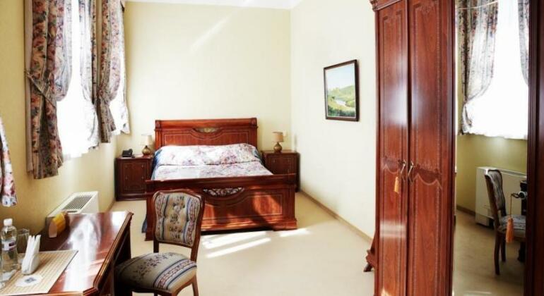 Astoria Lux - Photo4