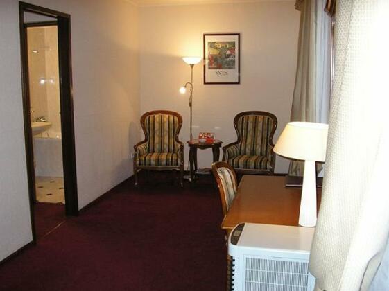 Hotel Academy Dnipropetrovsk - Photo3