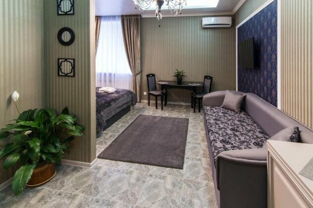 L O Y Family Hotel - Photo5